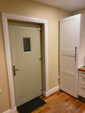 Dromane Lodge self-catering apartment eircode V94HR5C